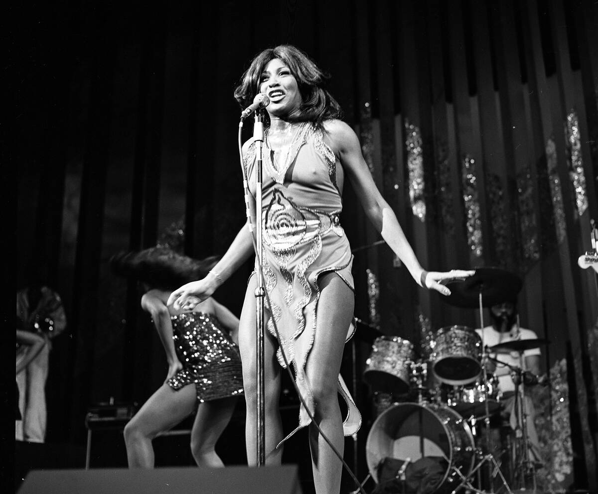 Ike & Tina Turner at the Las Vegas Hilton on Dec. 21, 1973. (Las Vegas News Bureau)