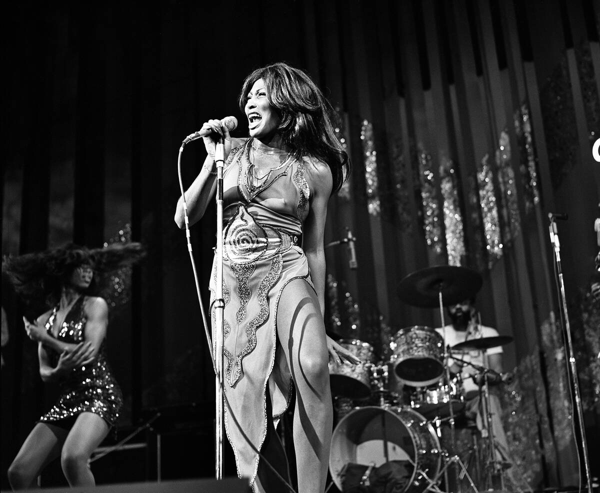 Ike & Tina Turner at the Las Vegas Hilton on Dec. 21, 1973. (Las Vegas News Bureau)