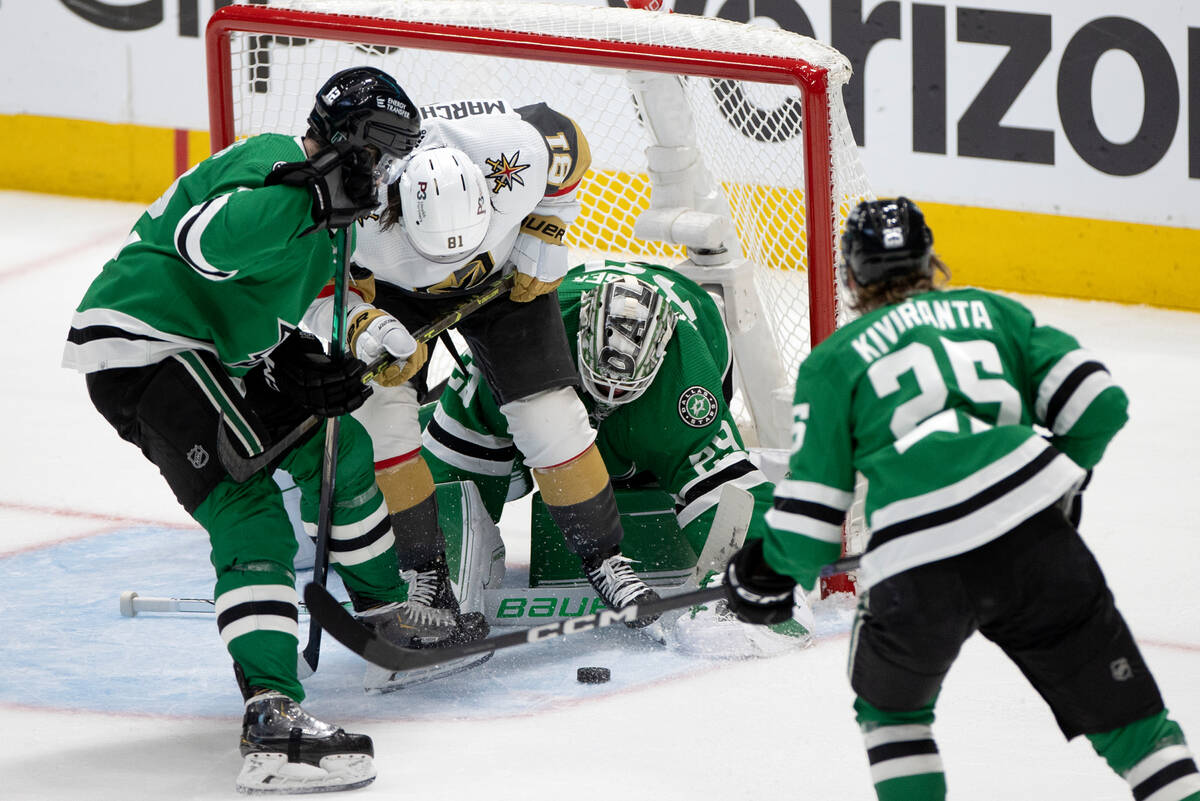 Robertson scores twice in Stars' 6-4 win over Blackhawks - The San