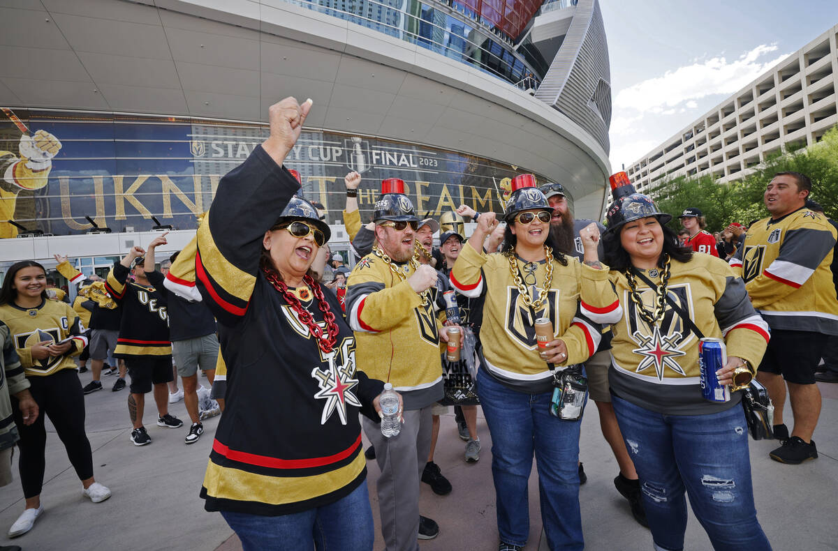Golden Knights fans Cindy Haller of Golden Valley Ariz., from left, Steward MacArthur of Hender ...