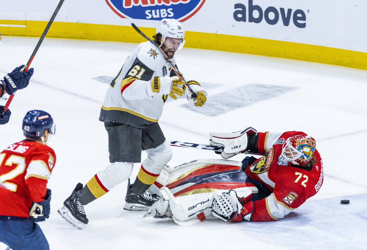 Panthers rally, top Golden Knights 3-2 in OT in Game 3 of Stanley