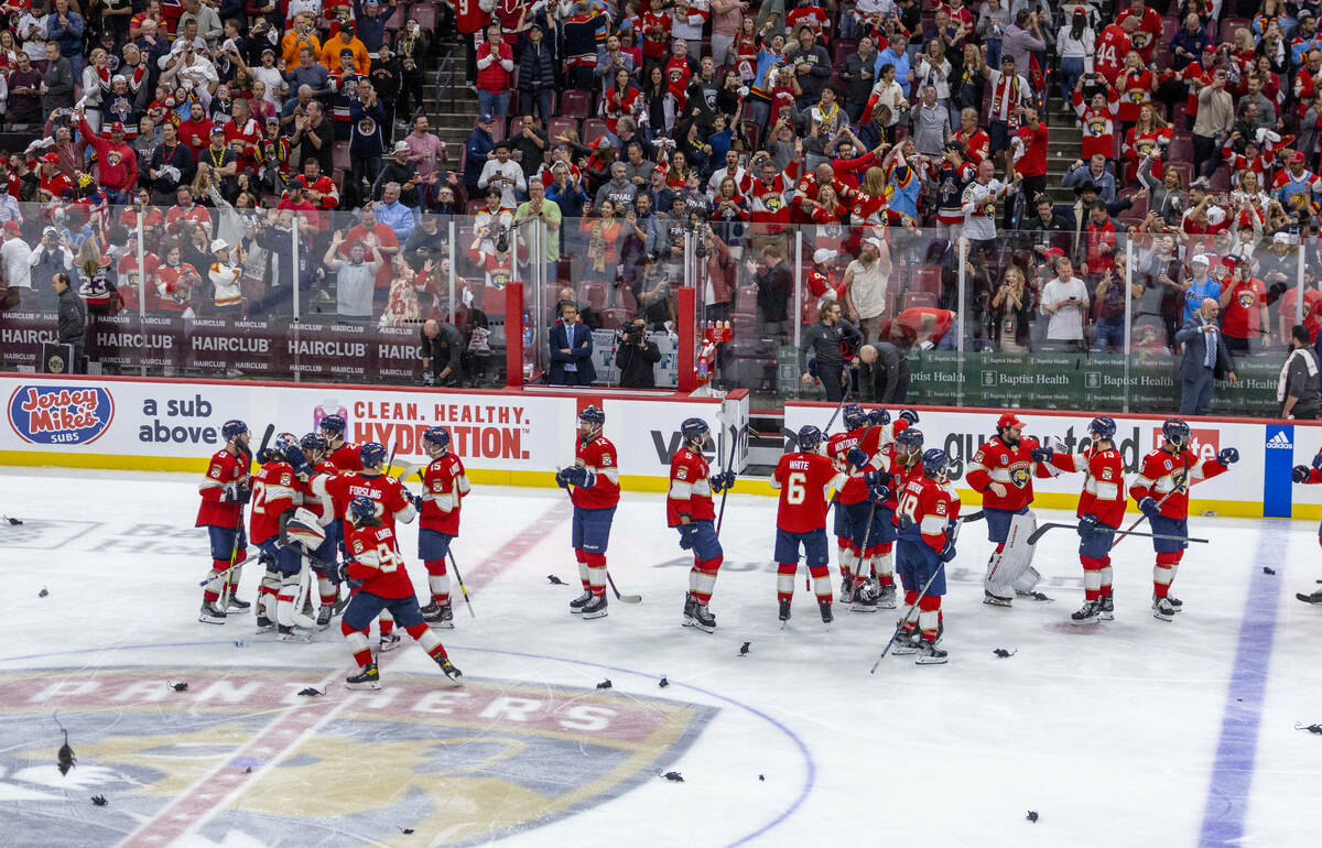 Panthers rally, top Golden Knights 3-2 in OT in Game 3 of Stanley