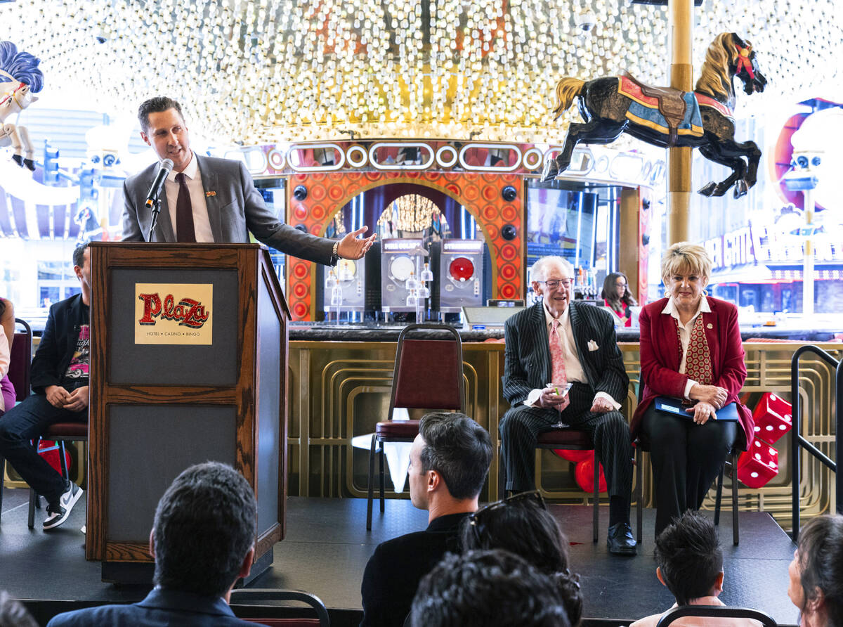 Former Mayor Oscar Goodman, right, and his wife Mayor Carolyn Goodman, right, listen as CEO Jon ...