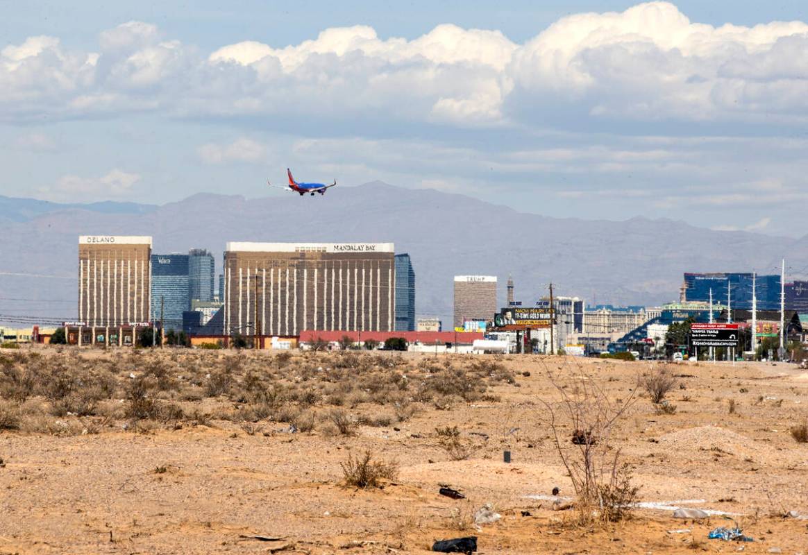 A vacant land south of the Strip is seen at Northwest corner of Las Vegas Boulevard and Windmil ...