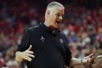 San Diego State Aztecs head coach Brian Dutcher reacts after a play during the first half of an ...