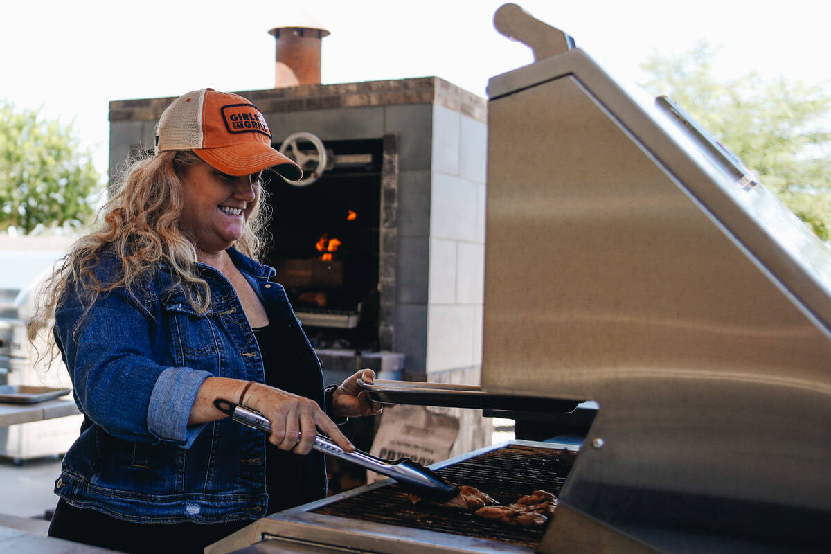 ‘Perkelahian BBQ’ Food Network dengan pitmaster Las Vegas Christie Vanover |  makanan