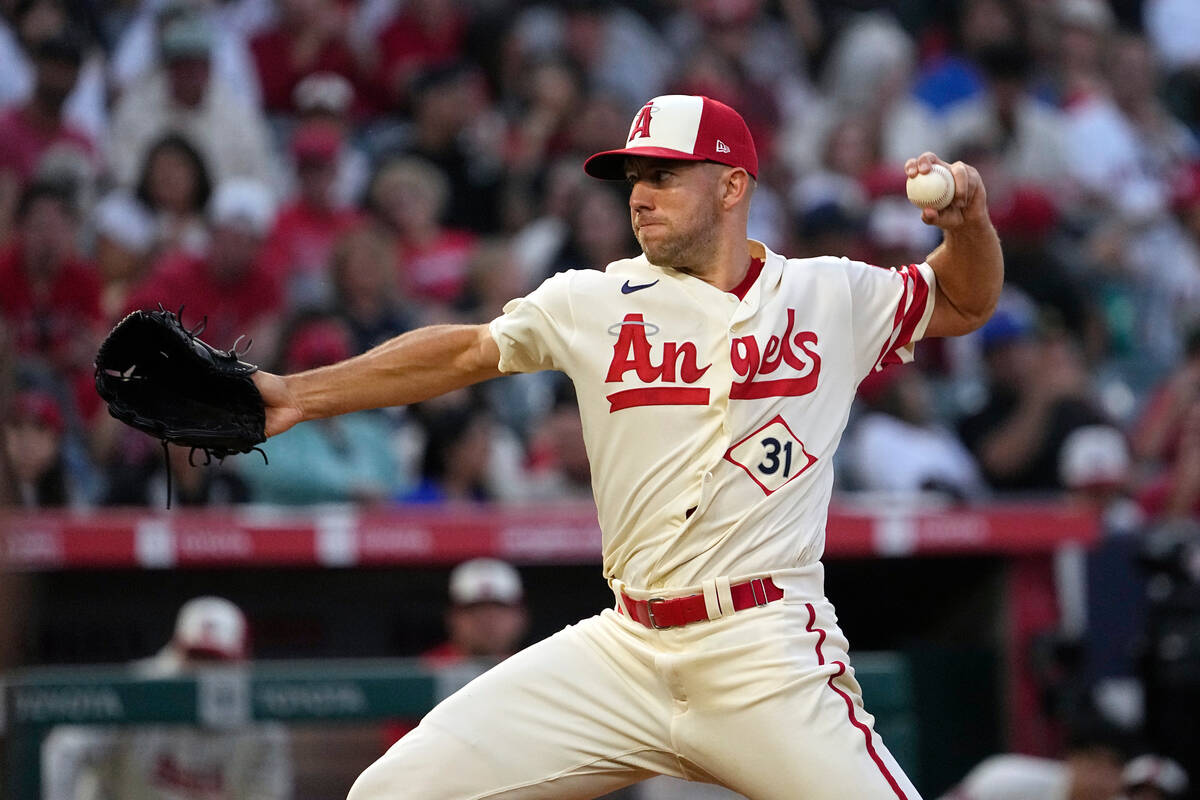 VIDEO: It's Opening Day! Cardinals play at 3:15 p.m.