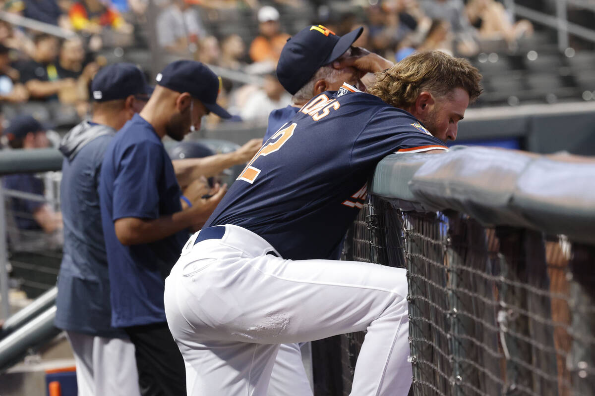 Aviators outfielder Cody Thomas (12) leans on the fence during a baseball game against the Roun ...