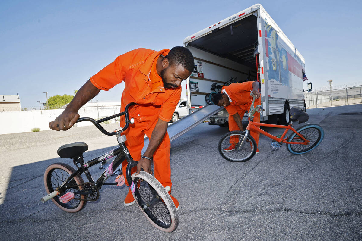 Inmates repair bicycles to give to veterans through program