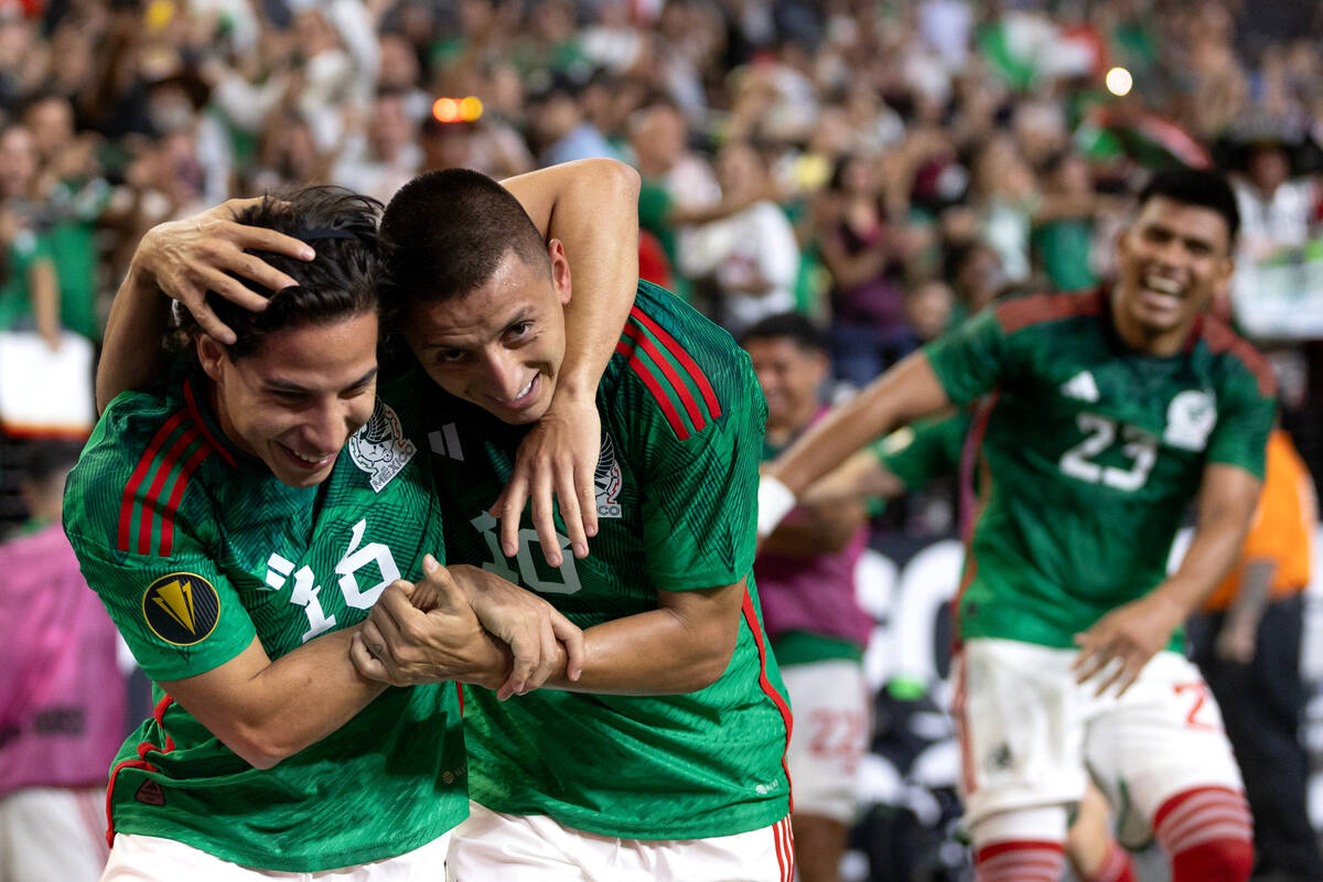 Meksiko Henry Martin mengalahkan Jamaika di semifinal Piala Emas di Allegiant