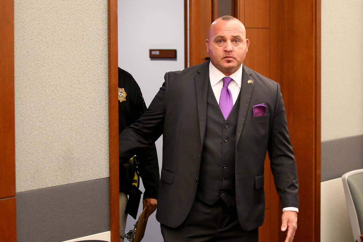 Mantan detektif Las Vegas mengaku bersalah atas 4 tindak pidana berat