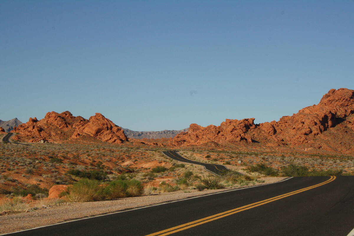 Valley of Fire hikers found dead | Las Vegas Review-Journal - Vimarsana News