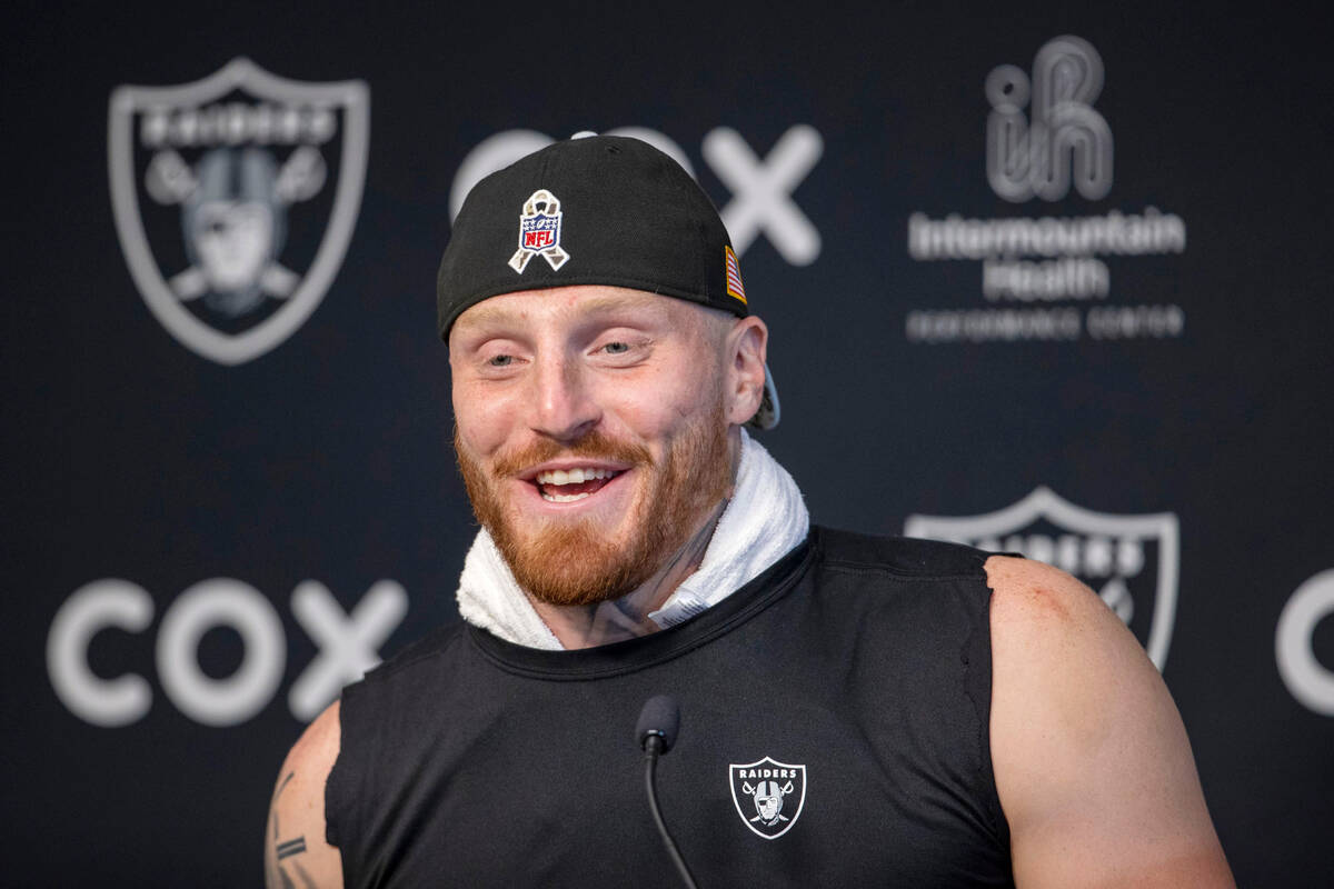 Maxx Crosby memimpin pertahanan Raiders dengan kata-kata, perbuatan
