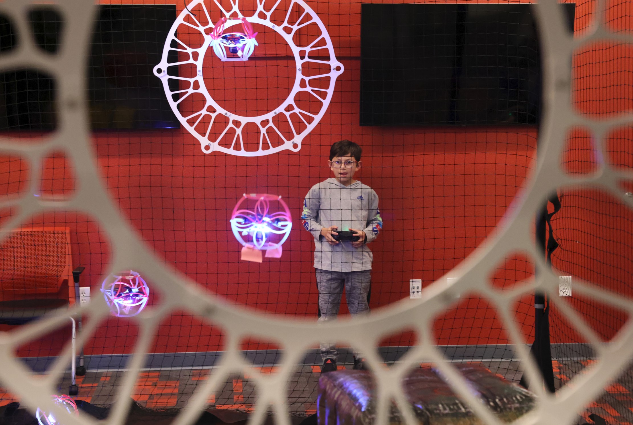 Program Las Vegas mengajarkan ‘sepak bola drone’ remaja