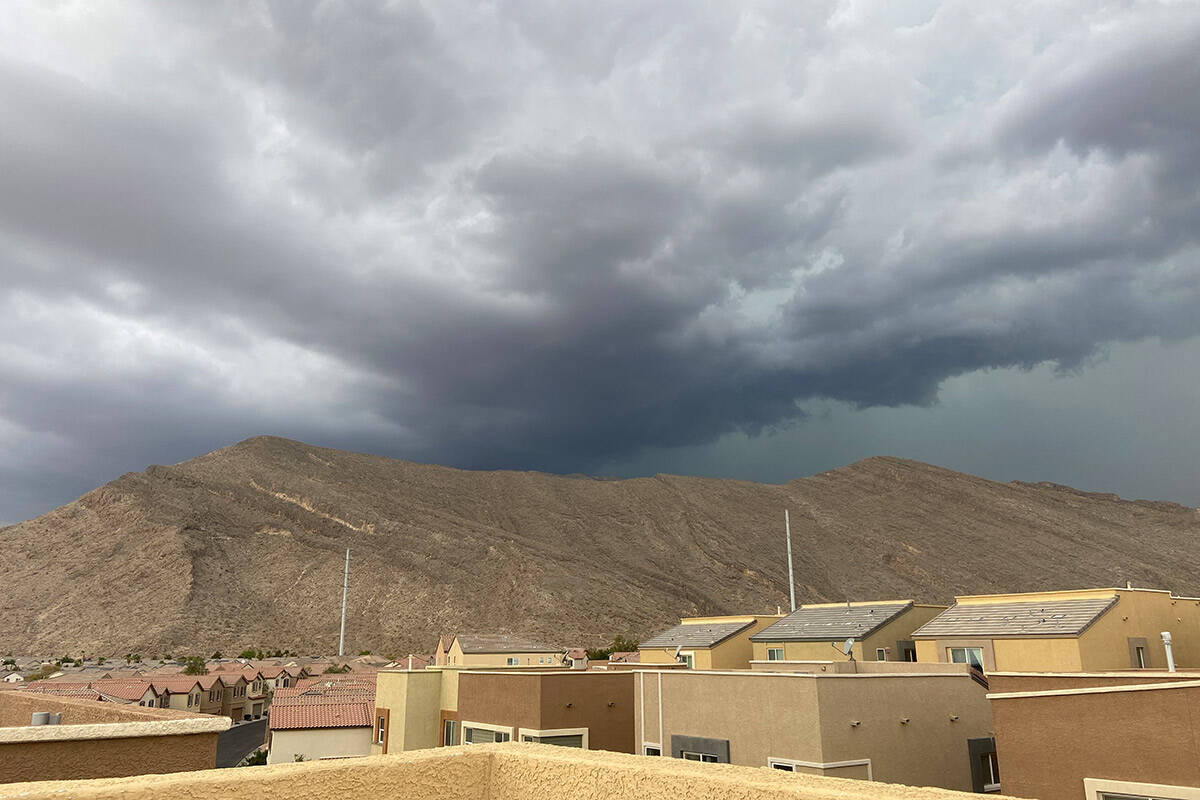 Storm clouds loom over Las Vegas near West Cheyenne Avenue and the 215 Beltway on Tuesday, Aug. ...