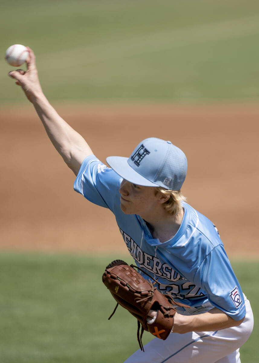 Henderson pitcher Nolan Gifford (22) throws to Utah during the Little League West Regional fina ...