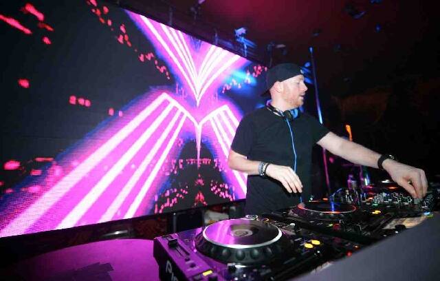 DJ Fisher stuns Las Vegas Thunder Down Under with strip