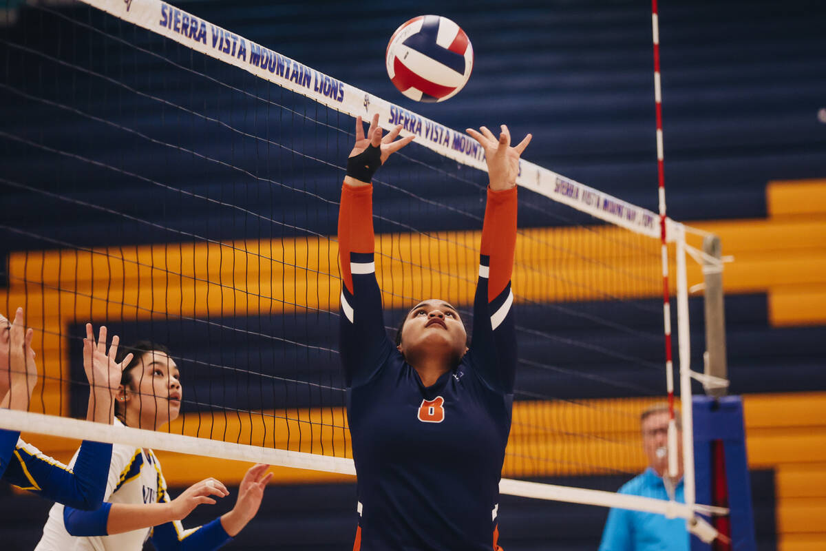 Legacy right side Tine Jennings reaches for the ball during a match against Sierra Vista at Sie ...