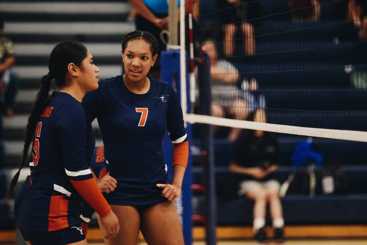 Legacy middle Kiana Peterson (7) speaks to a teammate during a match against Sierra Vista at Si ...