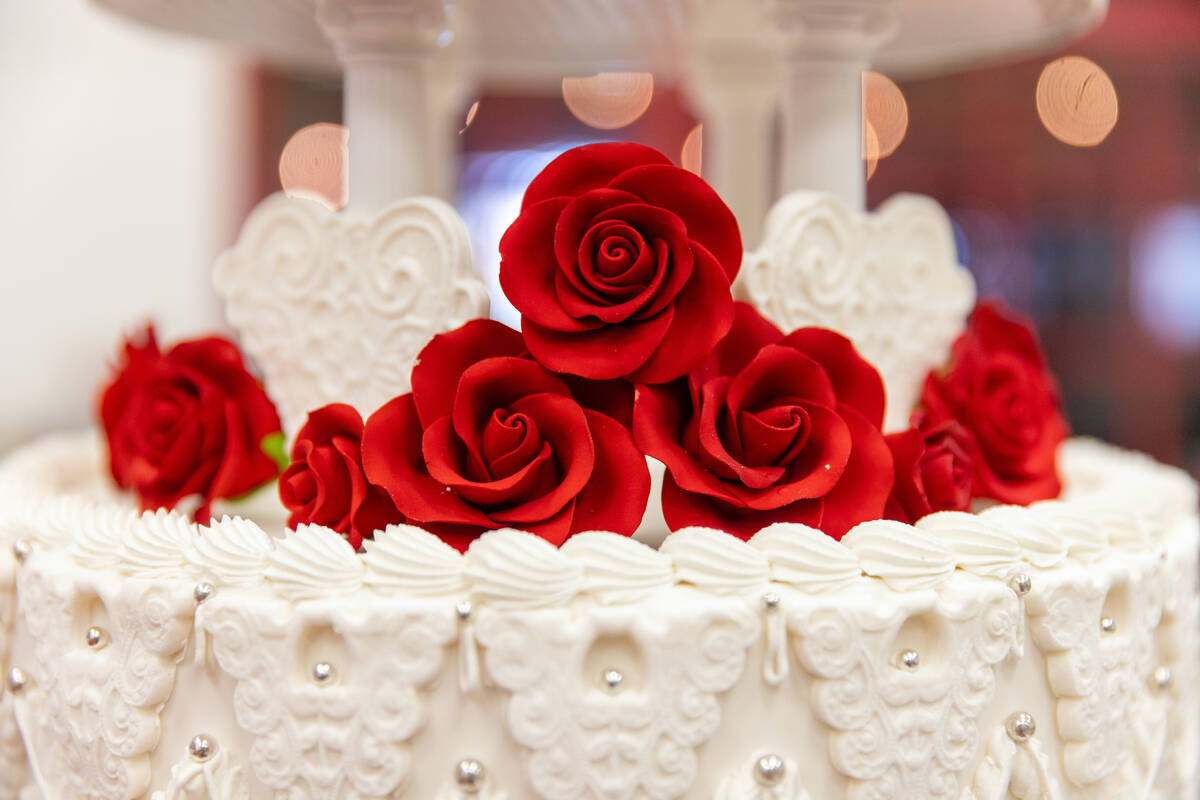 The replica of Elvis and Priscilla Presley’s famous 1967 wedding cake is shown at Carlos's Ba ...