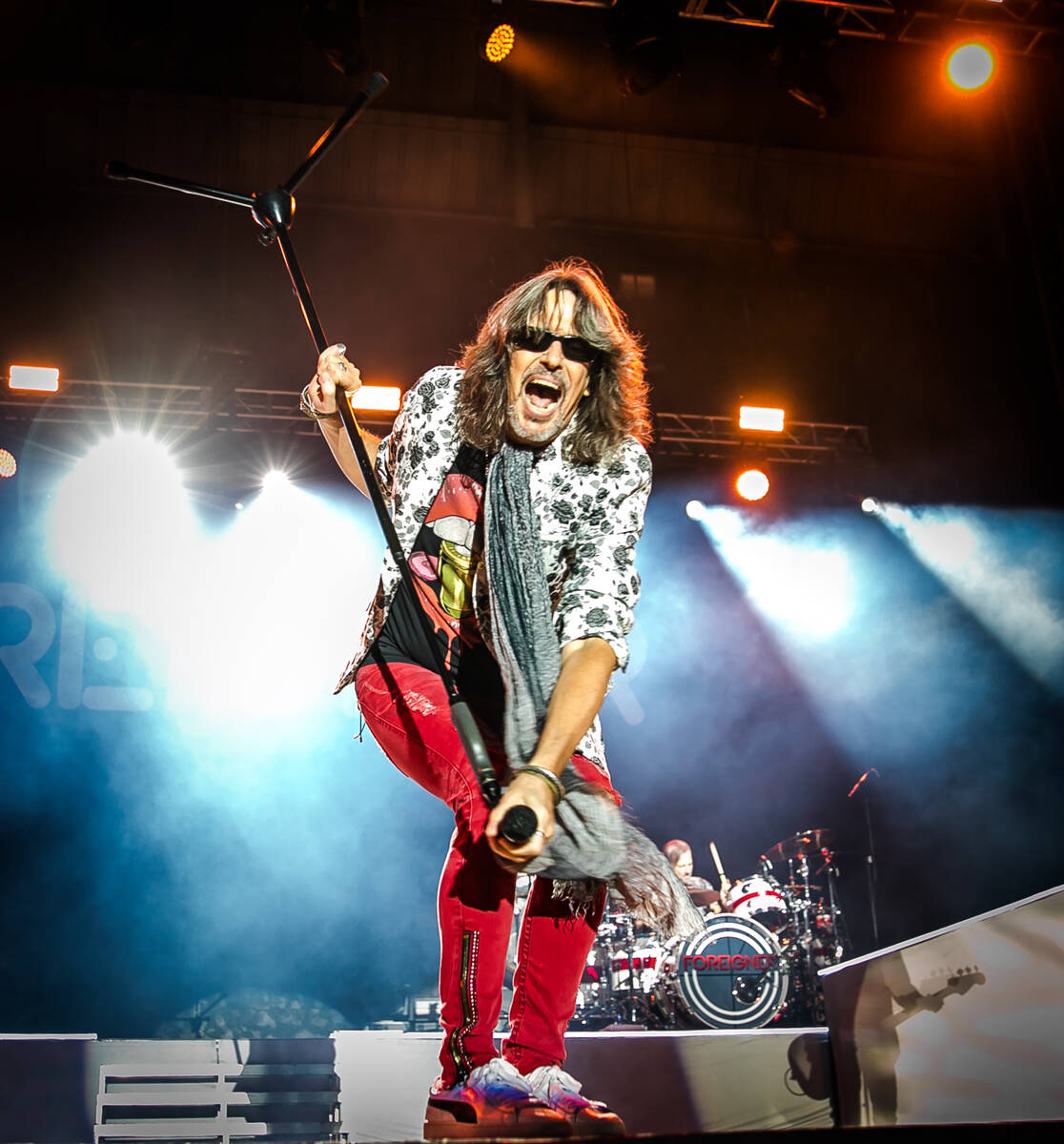 Vocalist Kelly Hansen has given new life to venerable rock band Foreigner, returning to The Ven ...