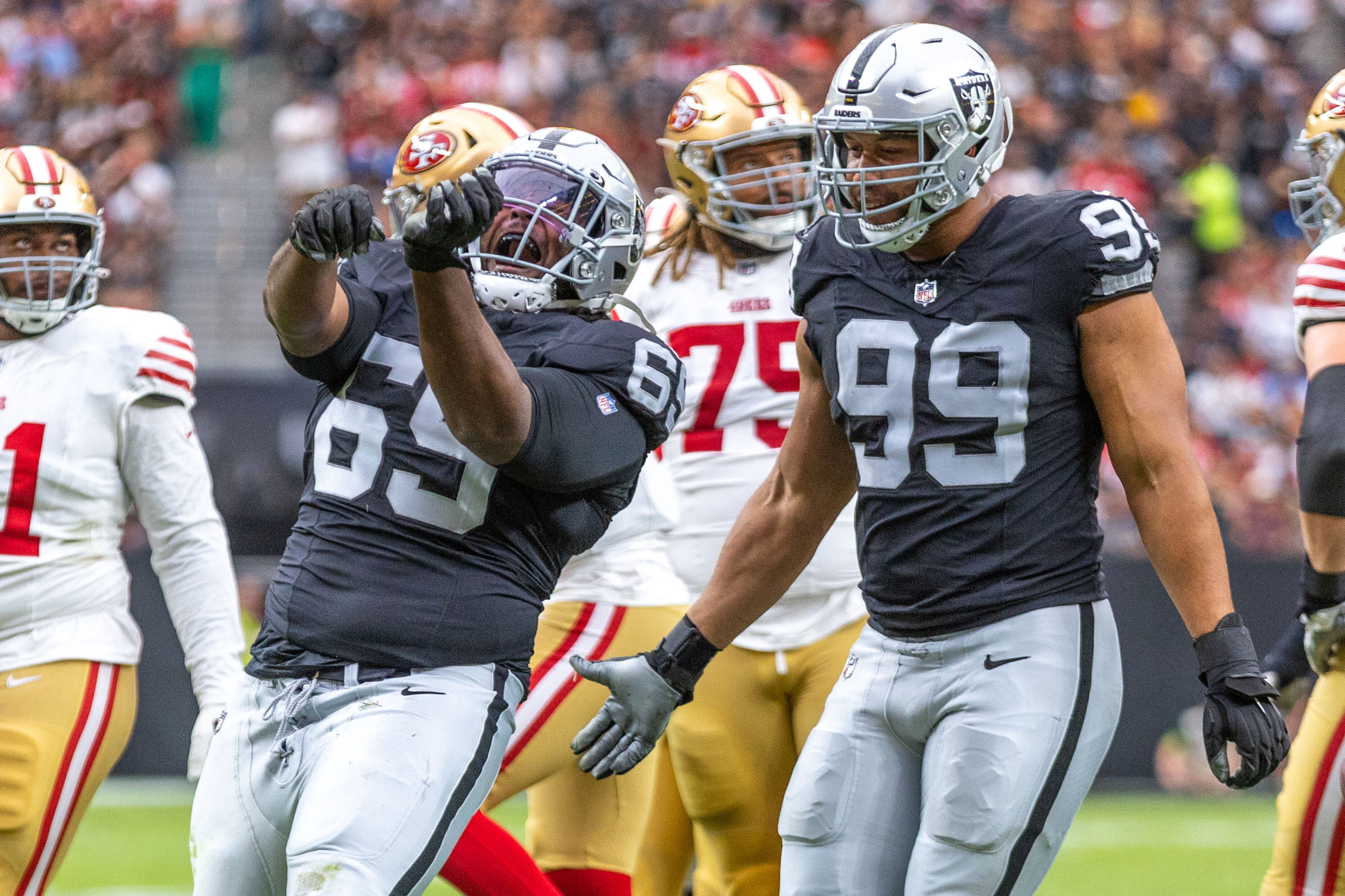 O'Connell efficient in leading Raiders to a 34-7 preseason win over 49ers