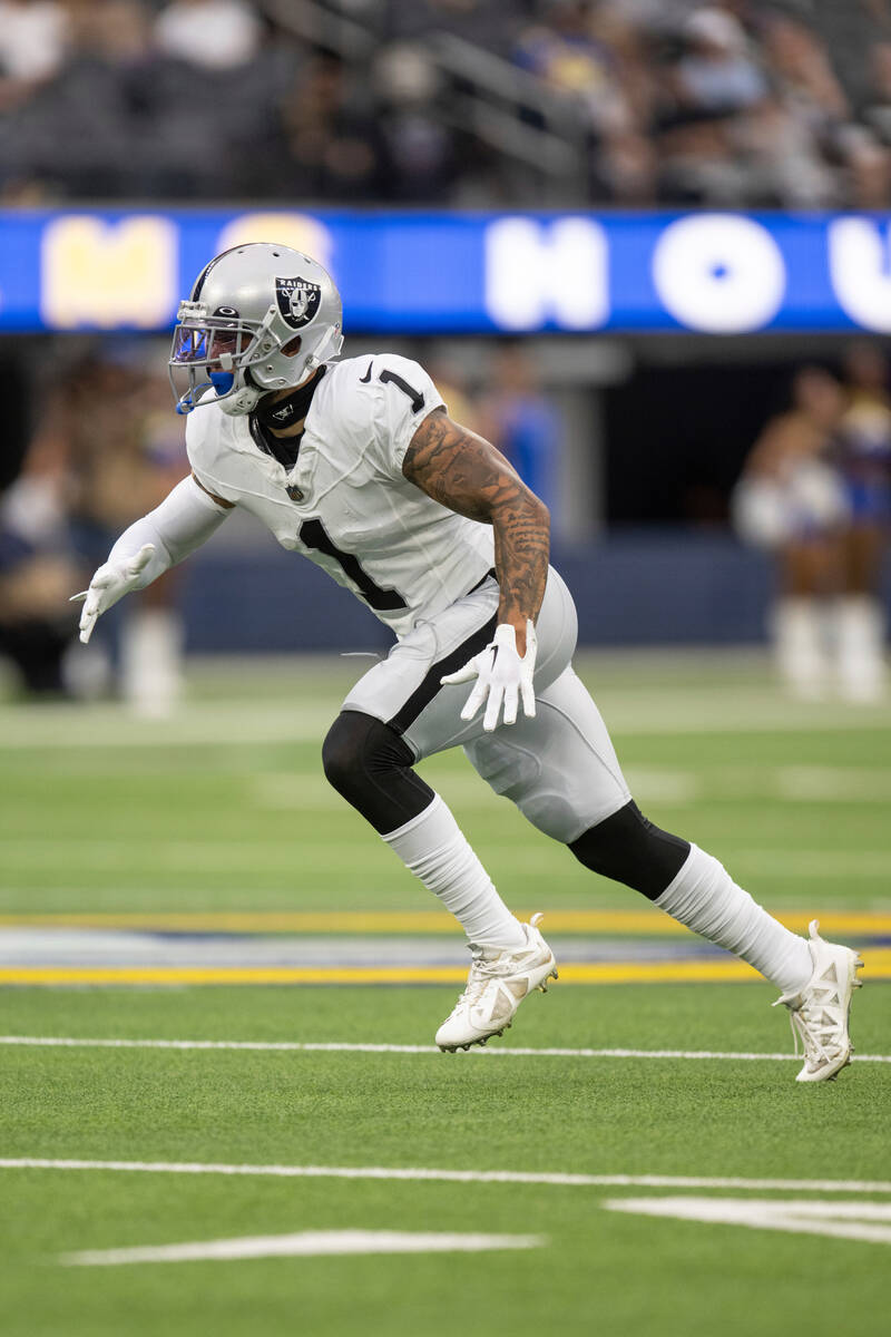 Raiders' Marcus Epps opening eyes with safety play, leadership