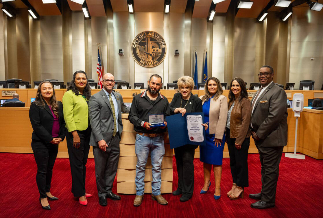 Las Vegas Mayor Carolyn Goodman presents Arturo Castrejon with a key to the city on Thursday, S ...