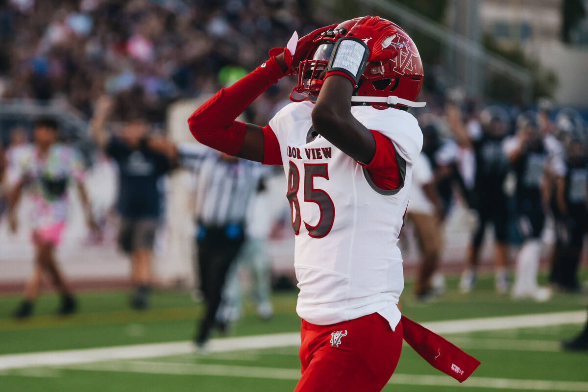Arbor View wide receiver Mekhi Mitchell reacts as he misses a catch in the end zone, resulting ...