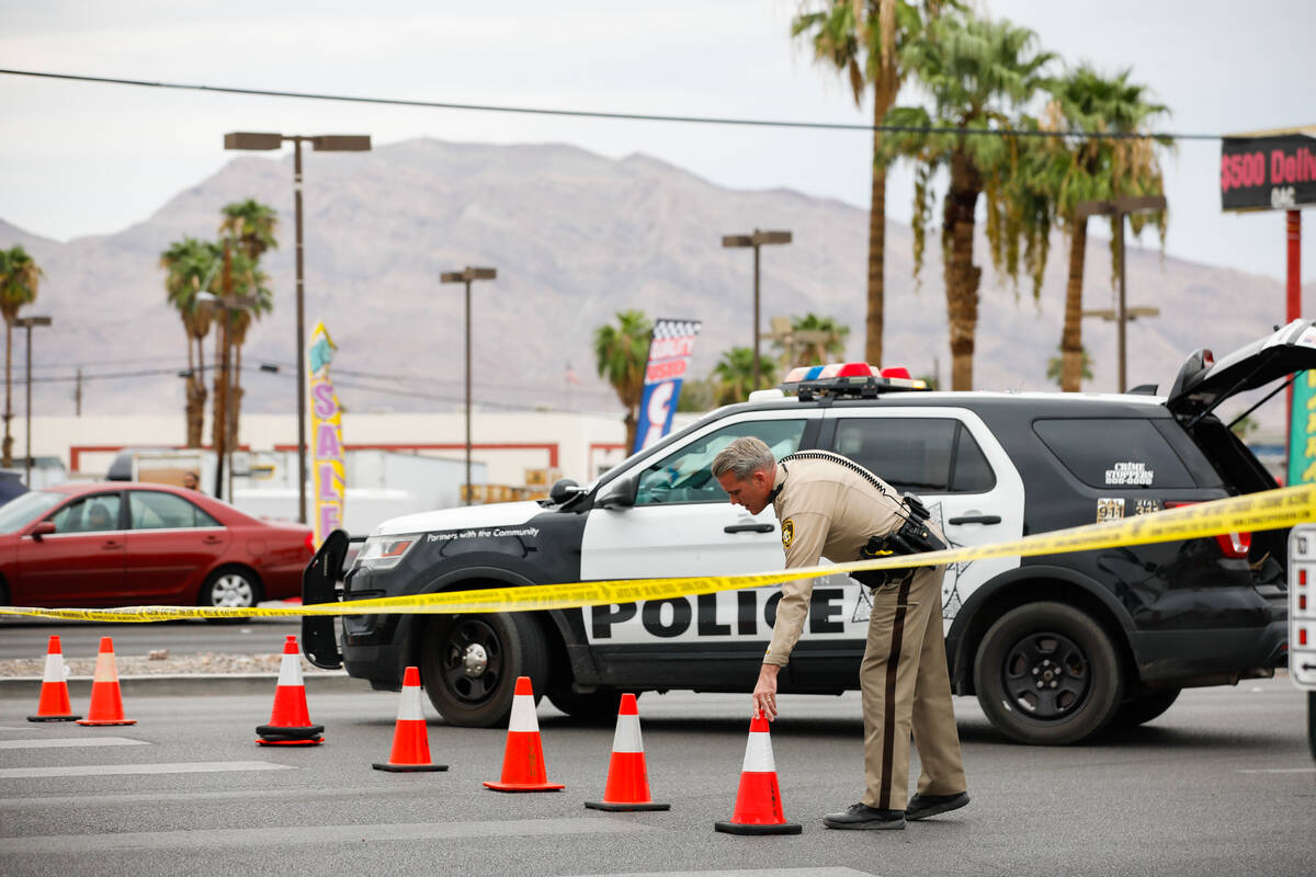 Police block of south bound Fremont Street in response to a shooting at a Circle K on the corne ...