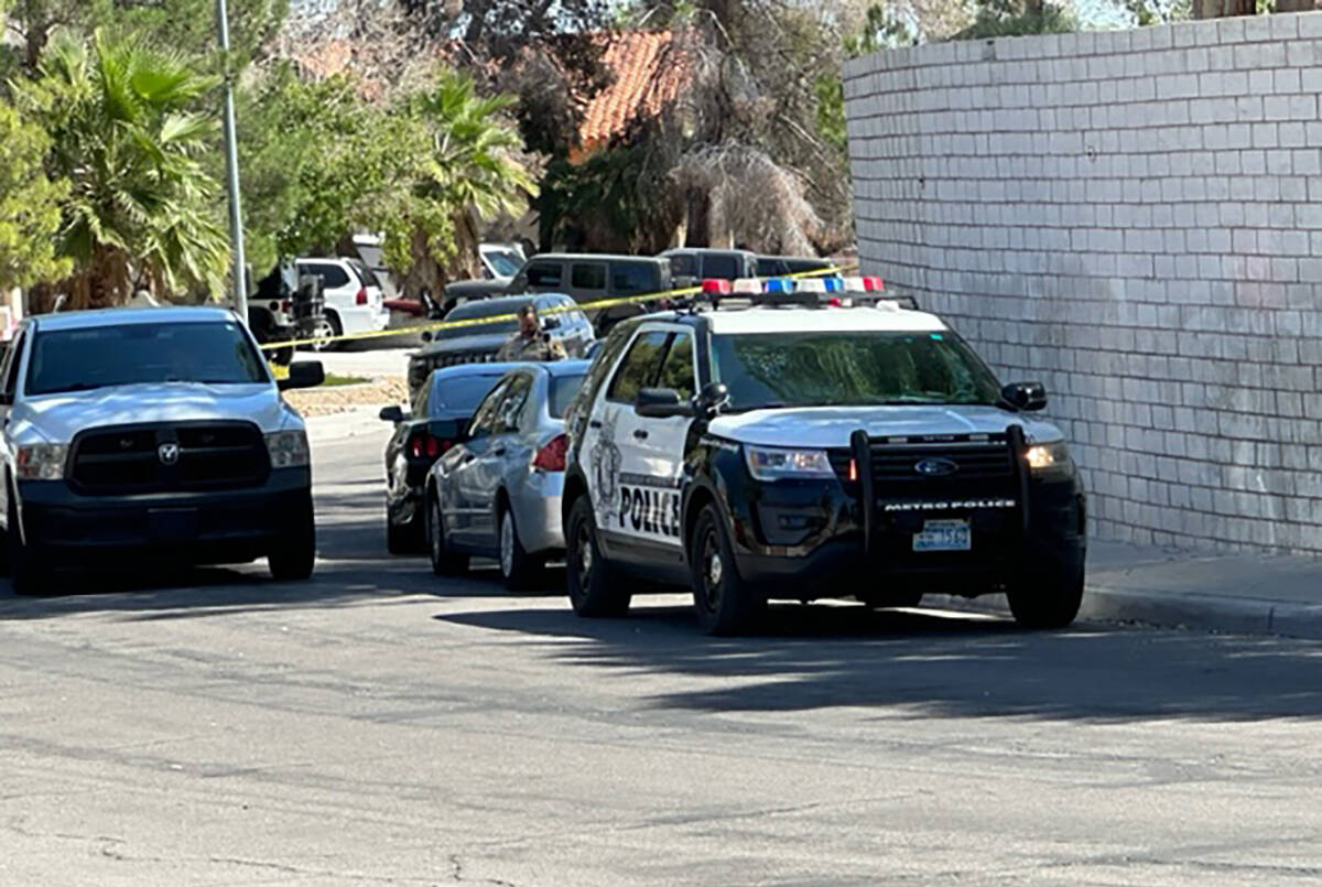 Las Vegas police blocked off a section of Iberia Street at Turina Road in Spring Valley on Wedn ...