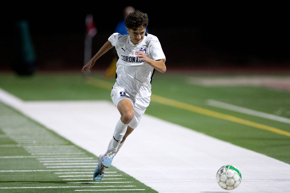 Coronado forward Connor Morganthal (9) sprints after the ball during the second half of a boys ...
