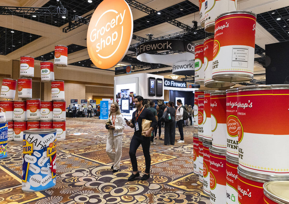 Conventioners arrive at Grocery Convention at Mandalay Bay Convention Center, on Wednesday, Sep ...