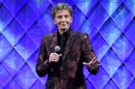 Manilow signs more dates — and a lot of ‘em — at Westgate
