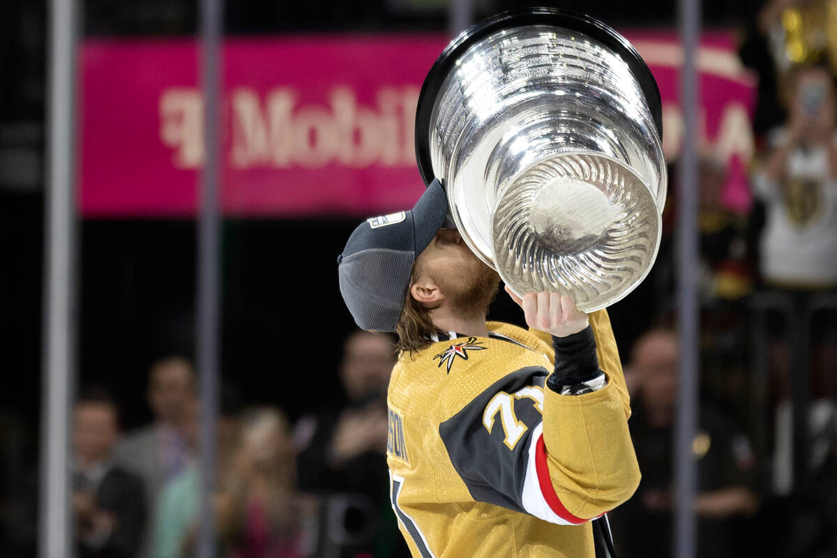 William Karlsson Places Newborn Baby in Stanley Cup