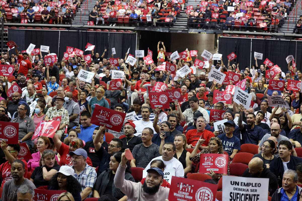 Culinary Union members rally ahead of a strike vote at Thomas & Mack Center on the UNLV cam ...