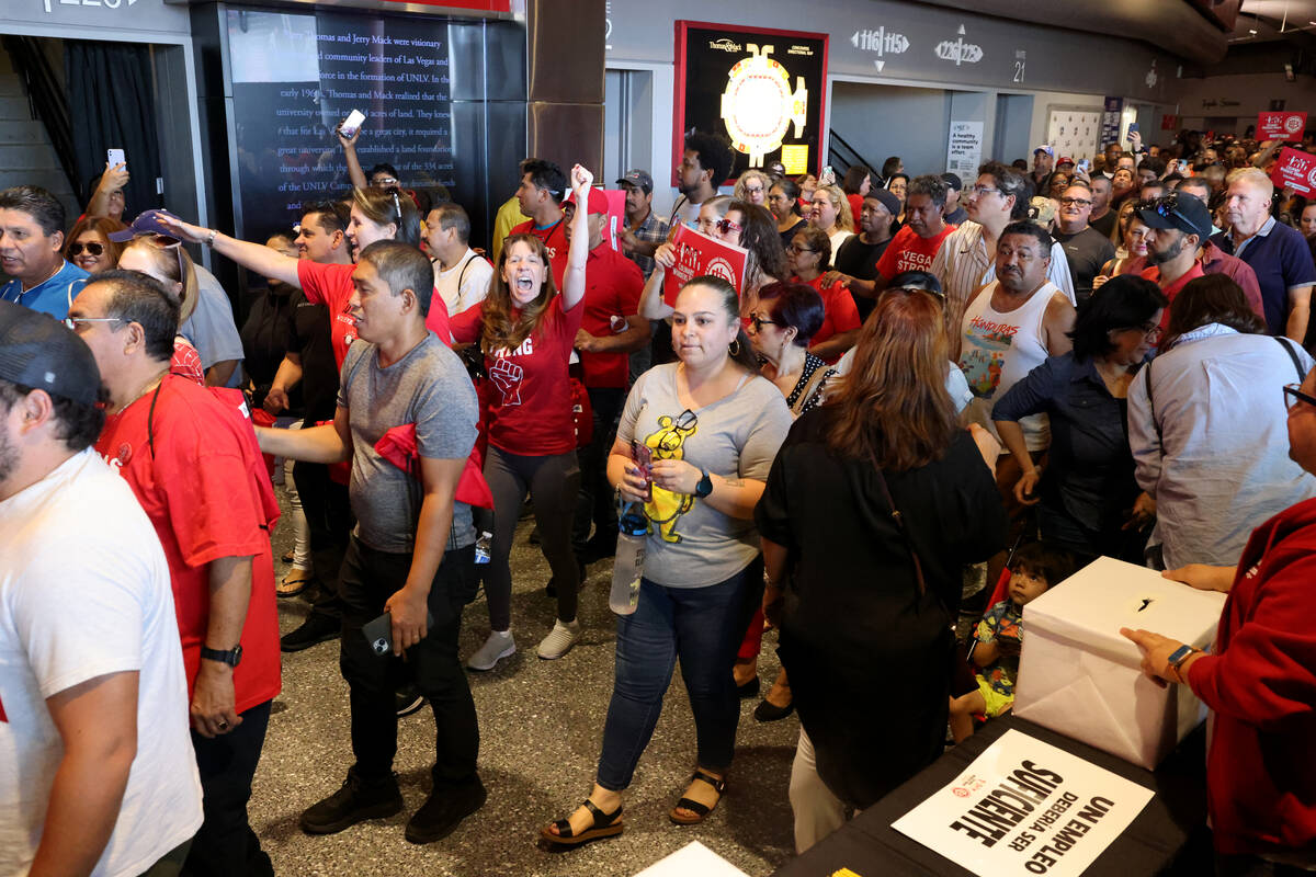 Culinary Union members cast their ballots during a strike vote at Thomas & Mack Center on t ...