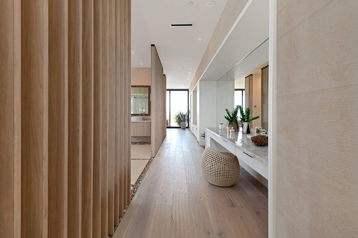 Master suite. (Coldwell Banker Premier Realty)