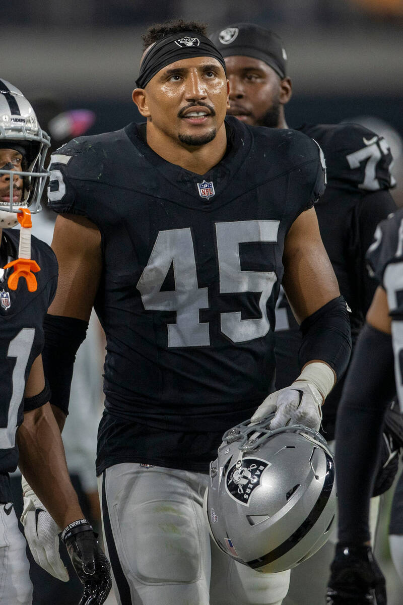Raiders fullback Jakob Johnson (45) on the sideline during the second half of an NFL game again ...