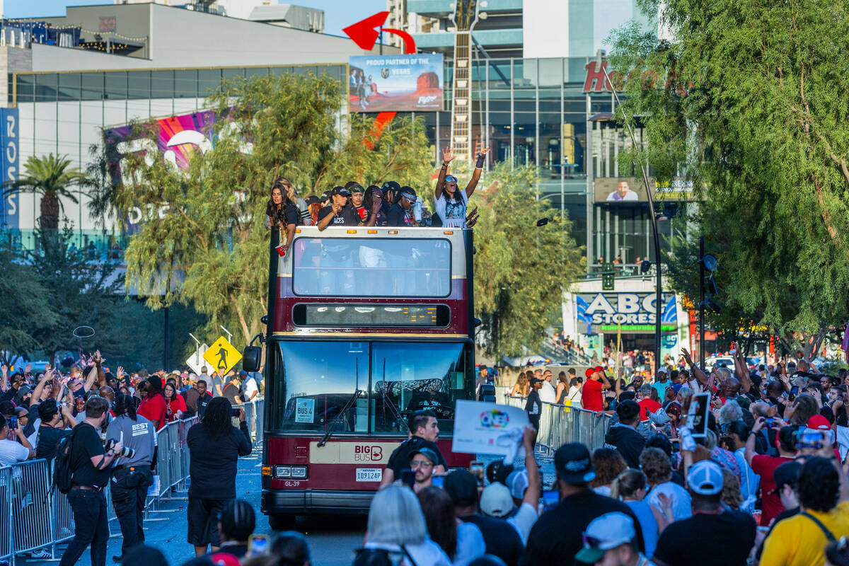 The Aces have fun with the fans during their championship parade Park Avenue to Toshiba Plaza a ...