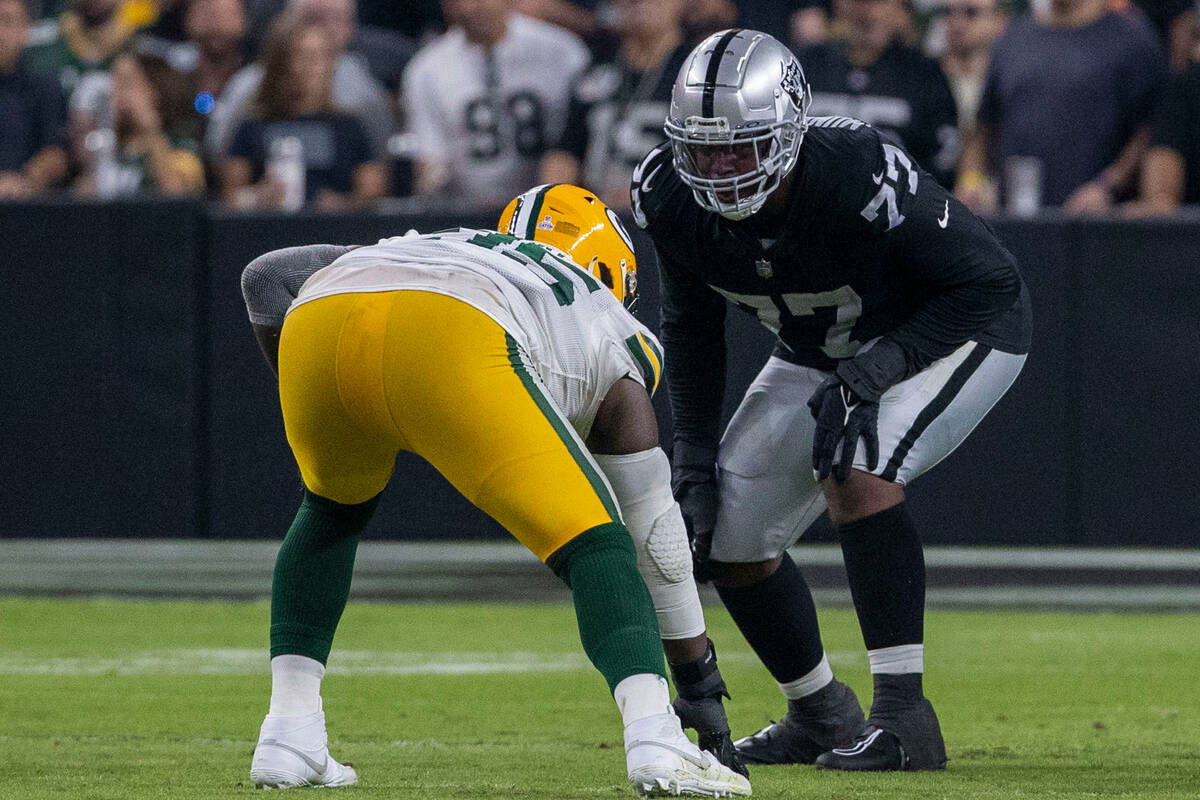 Raiders offensive tackle Thayer Munford Jr. (77) works against Green Bay Packers linebacker Eri ...