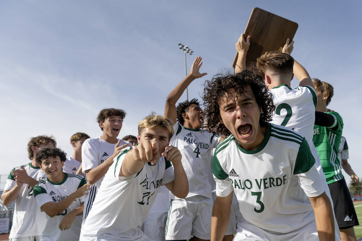 Palo Verde celebrates their win in a Class 5A Southern Region boys soccer final game against Co ...