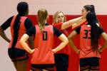 UNLV women’s hoops signs recruits; softball, golf add players