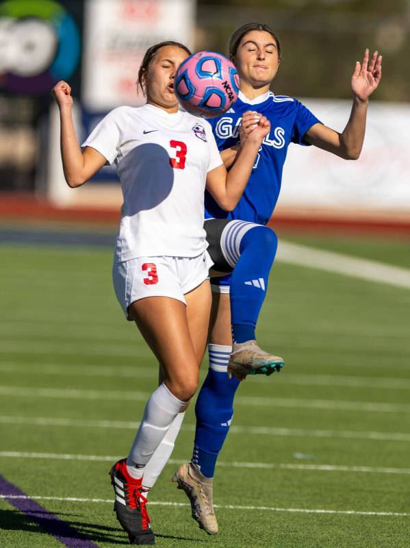 Coronado defender Liliana Schuth (3) controls the ball over Bishop Gorman defender Tatum Manley ...