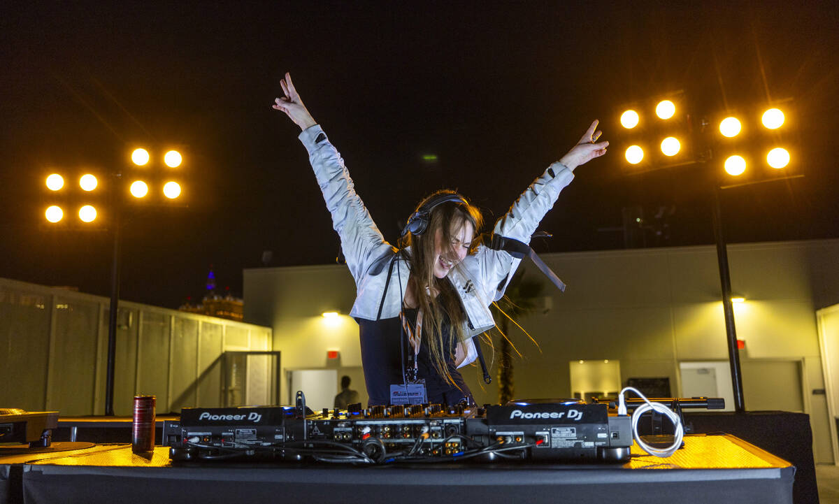 Dj Jen Lasher performs on the paddock rooftop bar during on the final night of the Las Vegas Gr ...