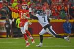 How to watch Raiders-Chiefs game, with picks and betting odds