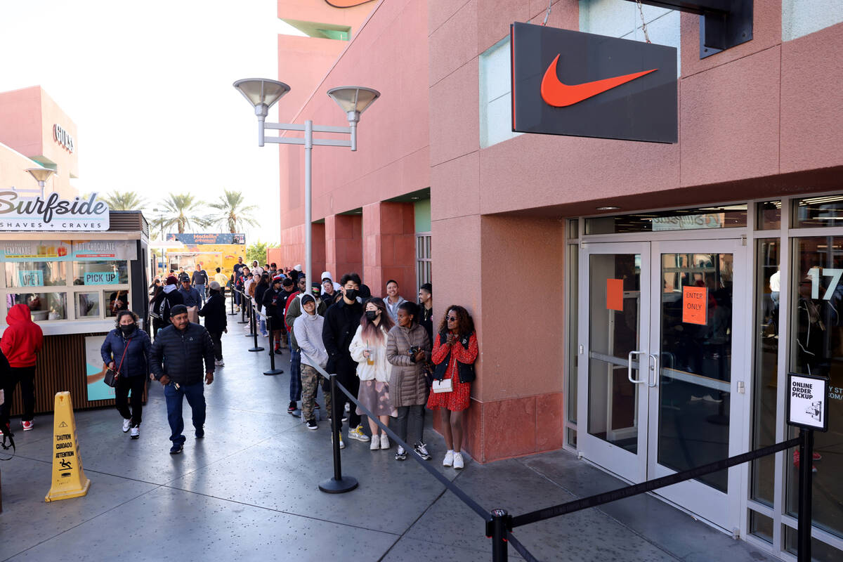 Fewer rushes seen on Black Friday in Las Vegas