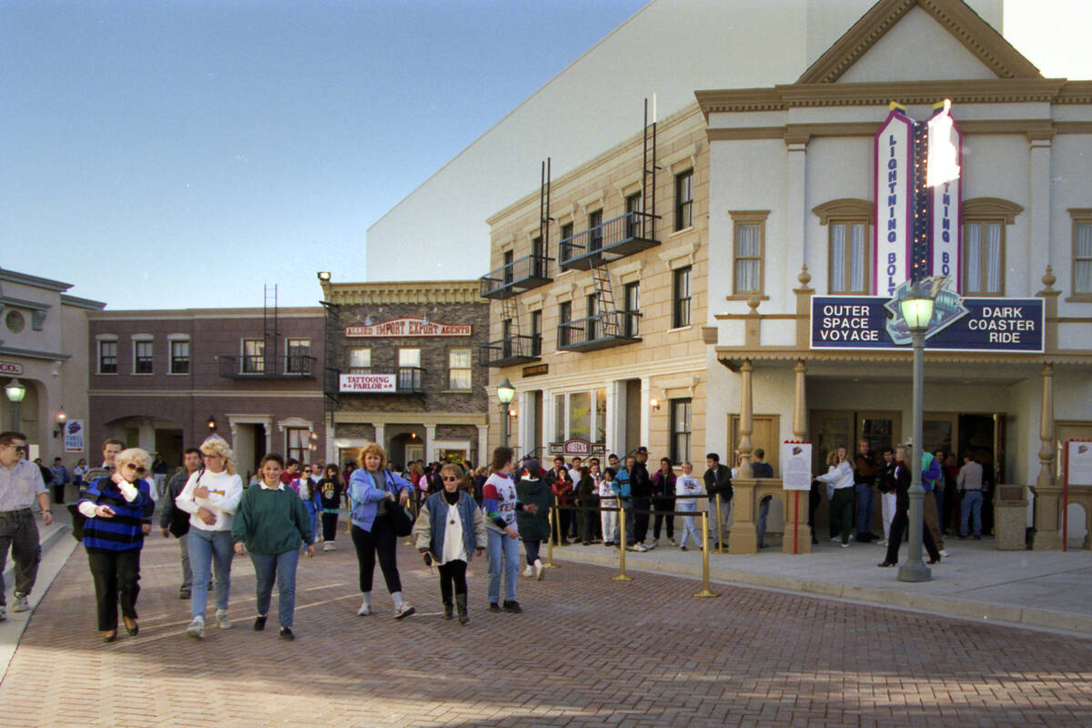 A pedestrian walkway at the MGM Grand theme park in December 1993. (Las Vegas Review-Journal file)