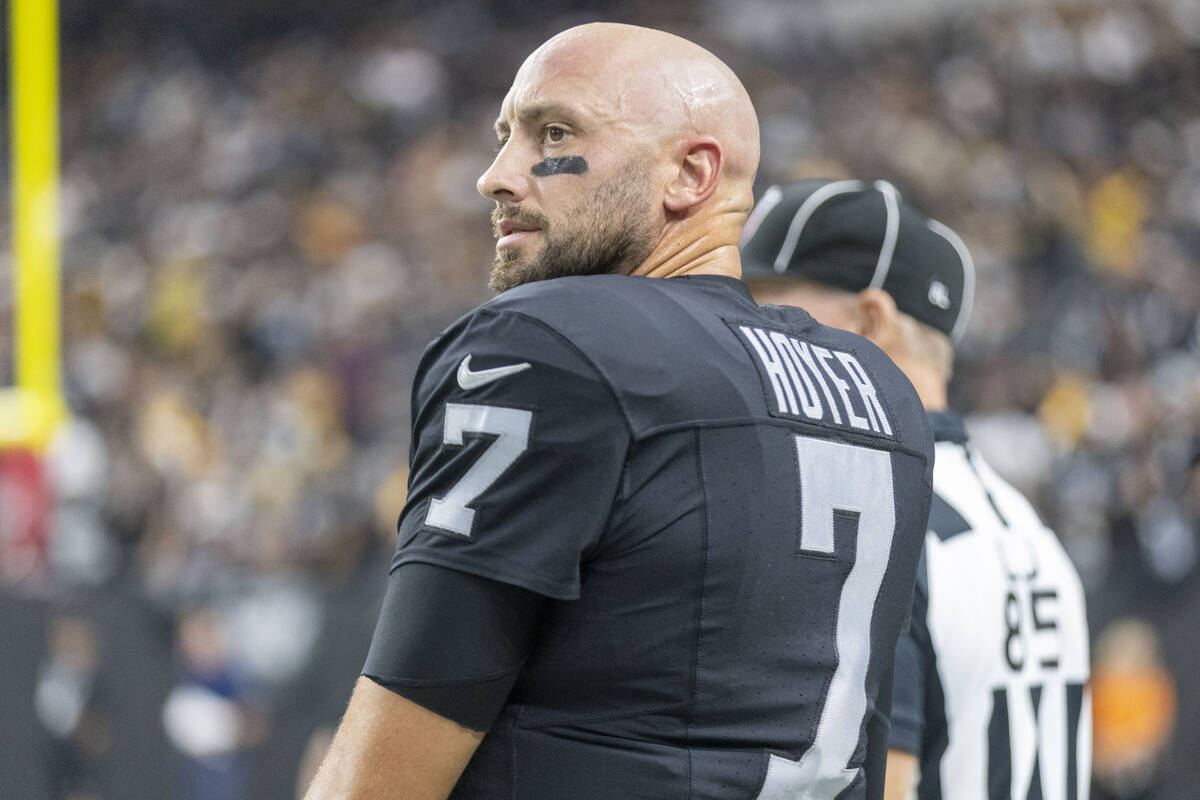 Raiders quarterback Brian Hoyer (7) on the sideline before an NFL game against the Pittsburgh ...