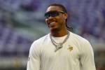 Sharps take side in Raiders-Vikings game as star receiver returns